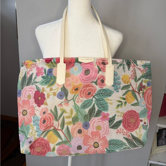 Rifle Paper Co. Handbags - Rifle Paper Co. Garden Party  Mesh Floral Tote